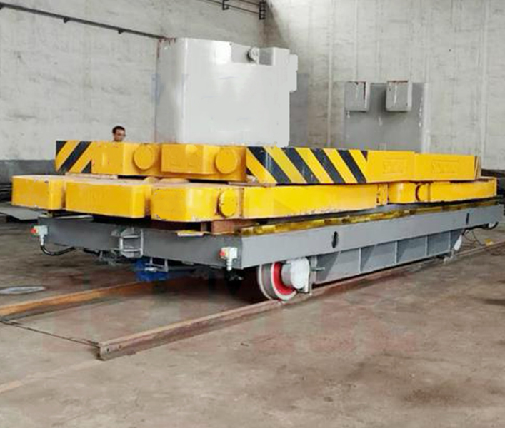 江苏机械公司30吨轨道电动平车